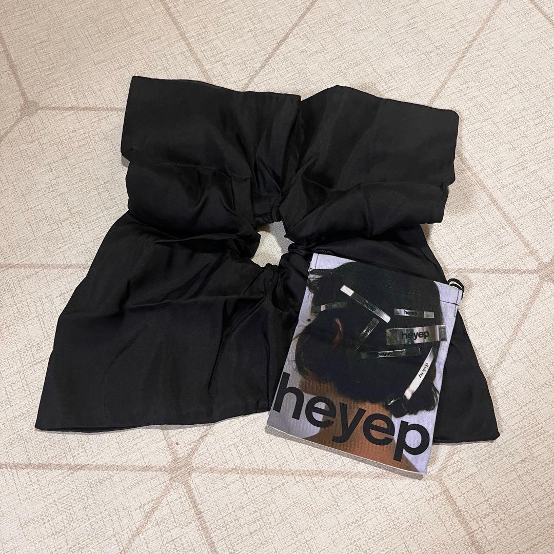 heyep（ヘイップ）シルクスクエアラージ　シュシュ