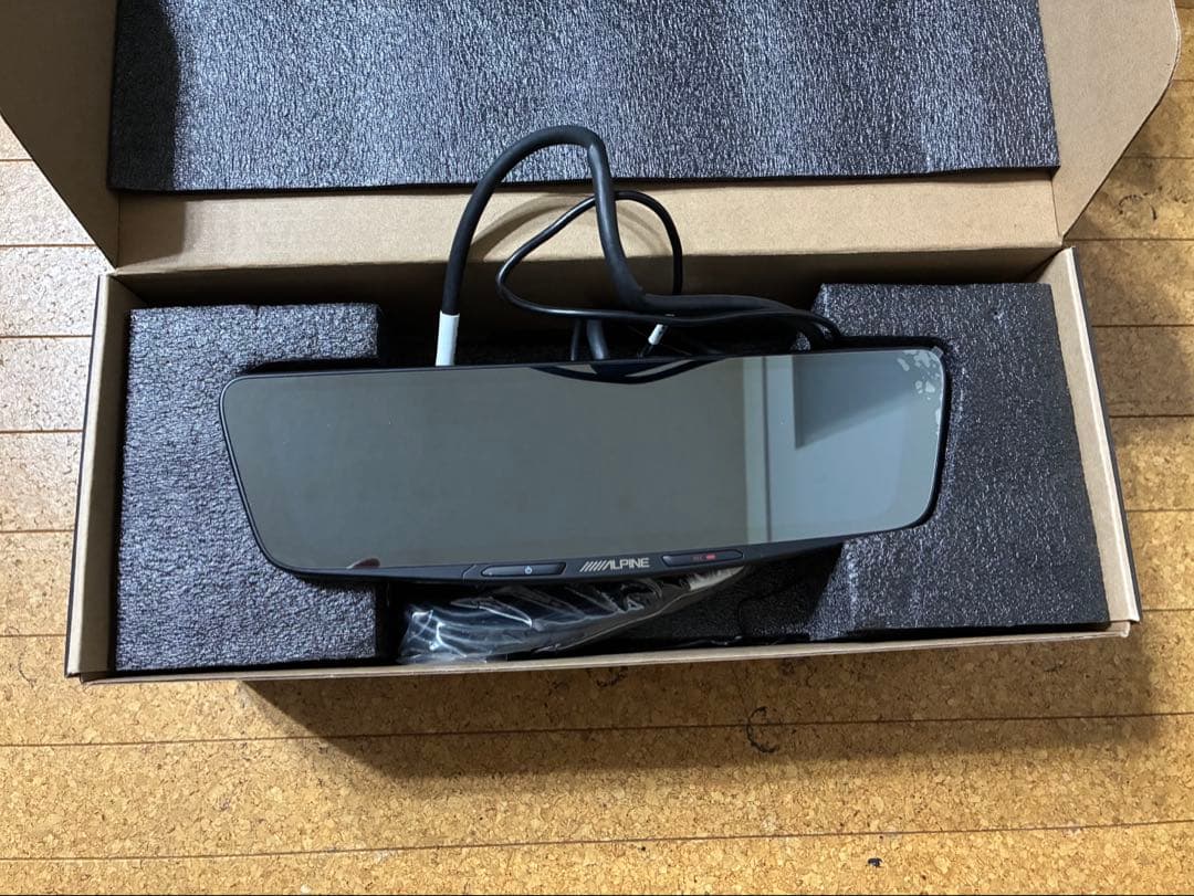 DVR-DM1000B-IC 10型ドライブレコーダー搭載デジタルミラー