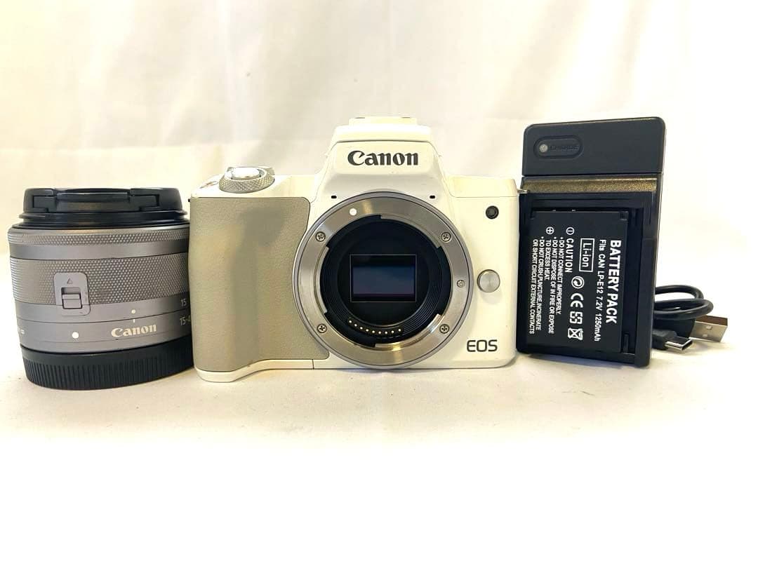 Canon EOS Kiss M EF-M 15-45mm レンズキット