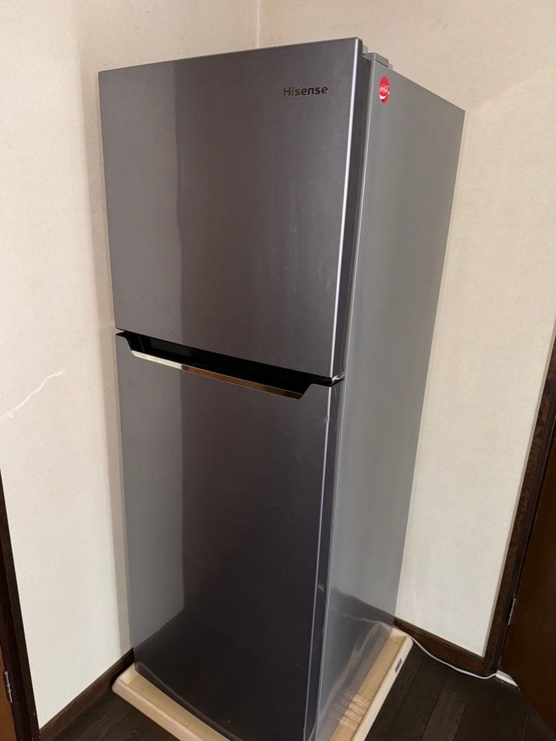 Hisense 冷蔵庫 グレー 上開き　値下げ可能‼️