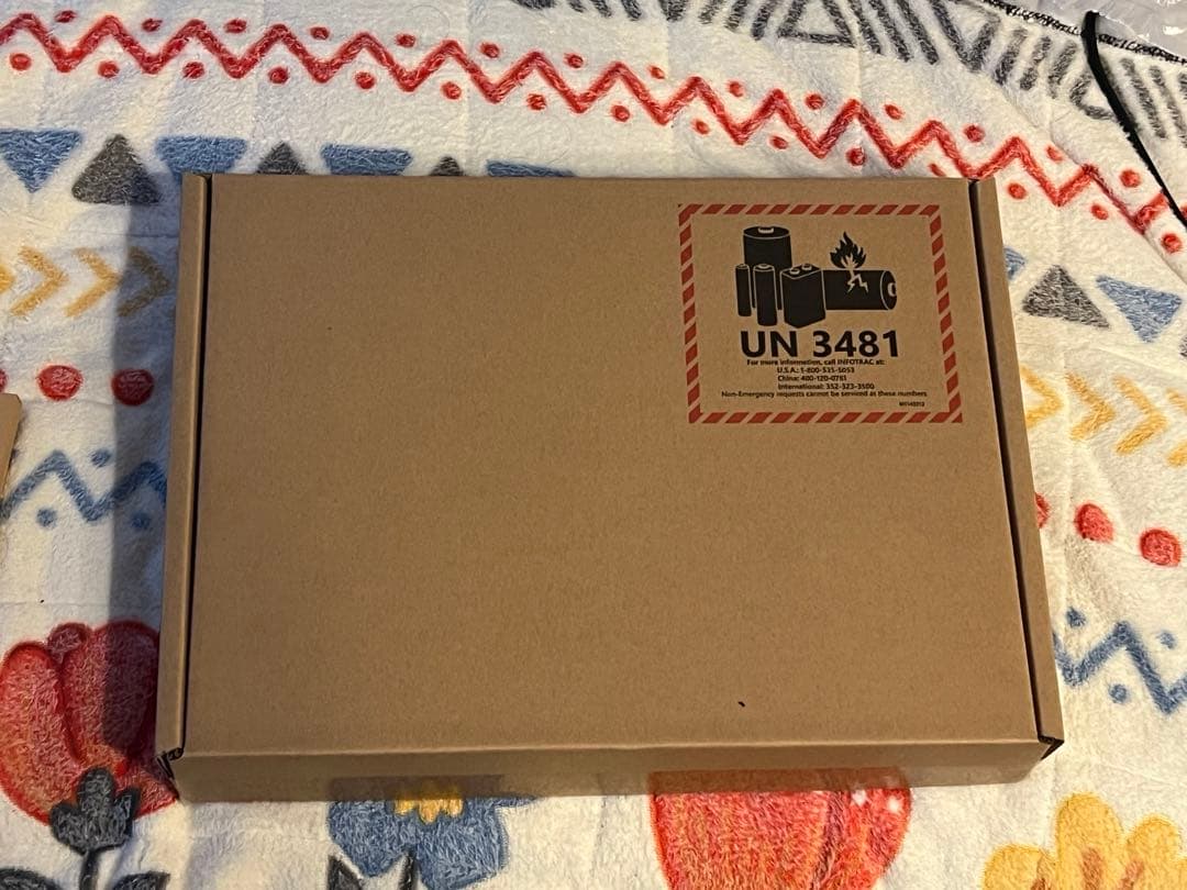 Microsoft Surface Pro9 QIA-00011プラチナ　未使用