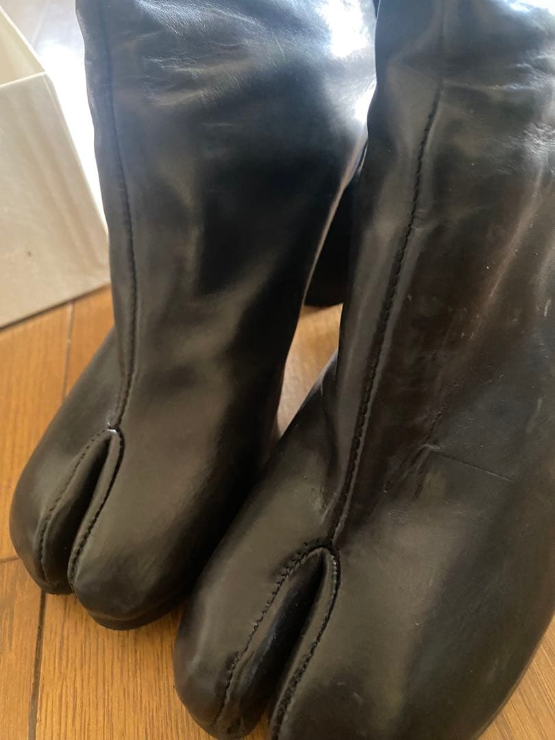 マルジェラ　タビブーツ