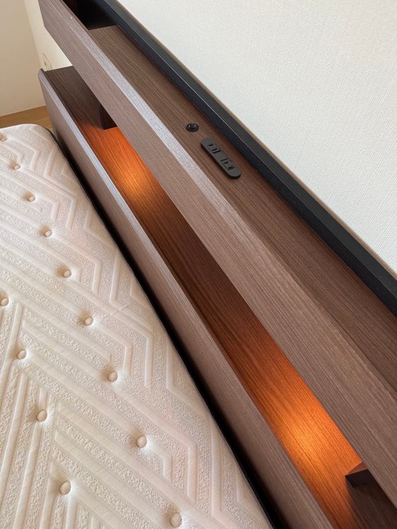 toko　N-sleep ハードマットレス付きベッド クイーンサイズ