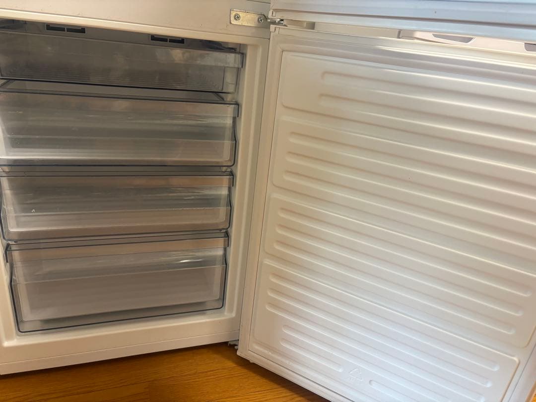 ツインバード 146L 2ドア冷蔵庫（HR-F915W）