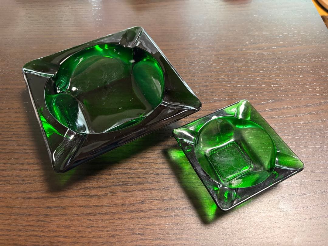 ファイヤーキング・フォレストグリーン　アシュトレイ ２点セット