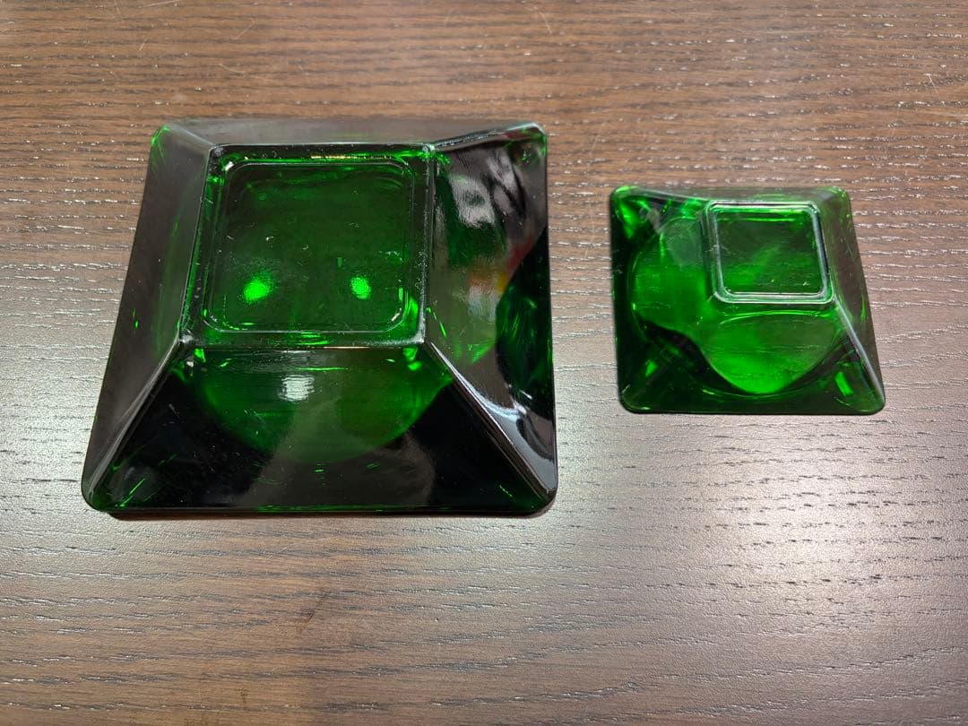 ファイヤーキング・フォレストグリーン　アシュトレイ ２点セット