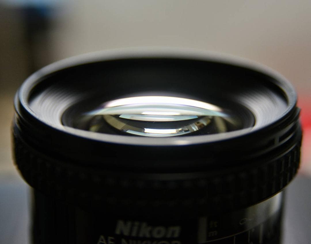 Nikon AF NIKKOR 20mm f/2.8Sレンズ （週末再値下げ）
