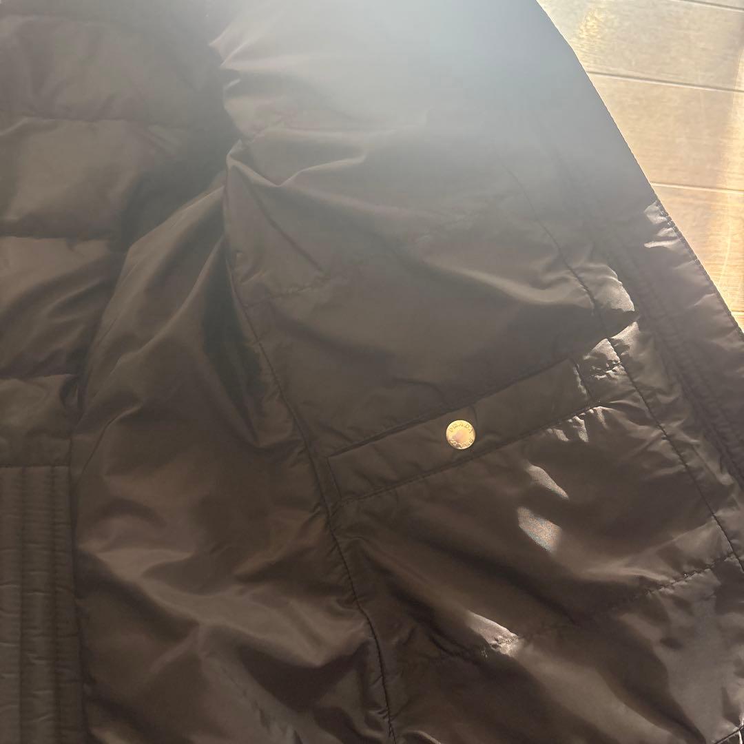 ほぼ新品！PRADA ダウンジャケット　フード、紙袋付き　黒