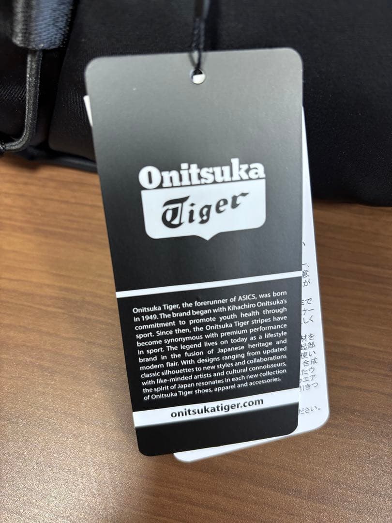 Onitsuka Tiger SMALL MESSENGER BAG 黒