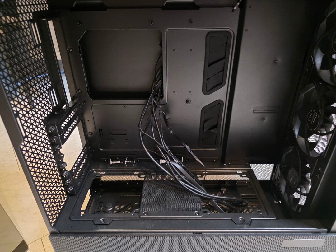 ANTEC FLUX Pro ブラック　PCケース