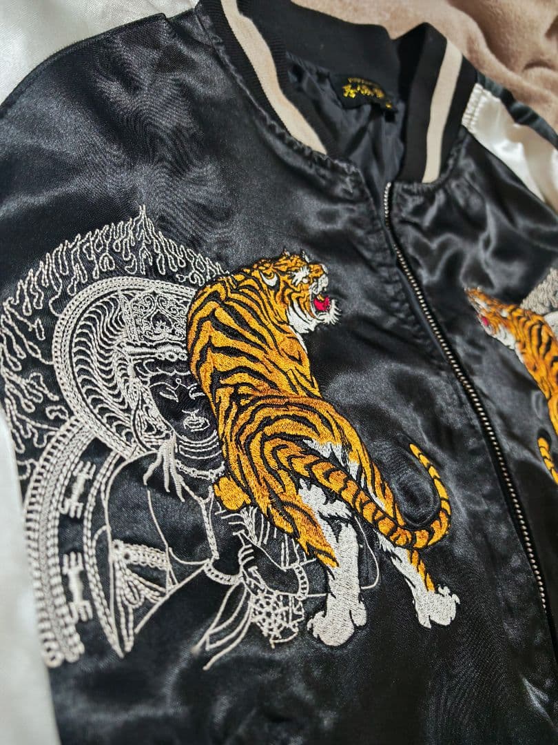 FUGUTATEN 仏 虎 日本限定 スカジャン vintage サテン 黒