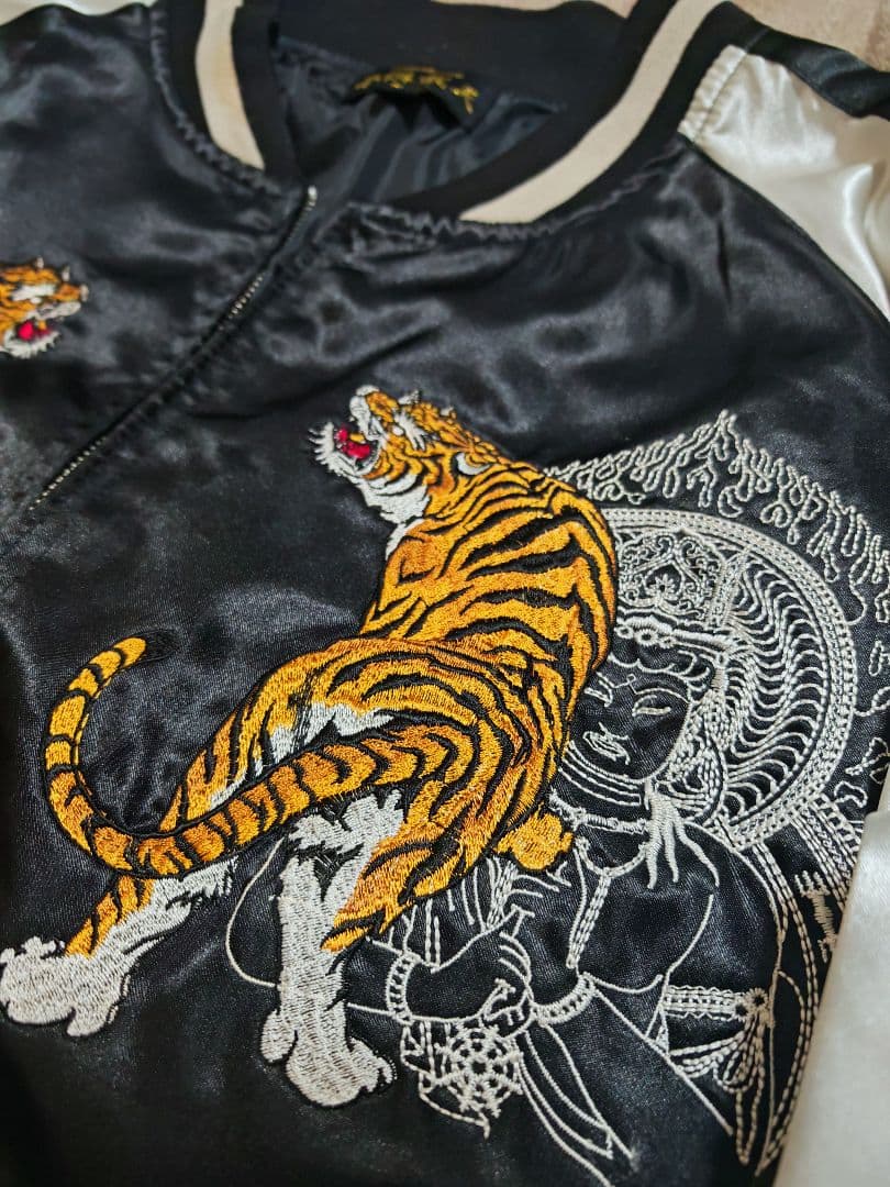 FUGUTATEN 仏 虎 日本限定 スカジャン vintage サテン 黒