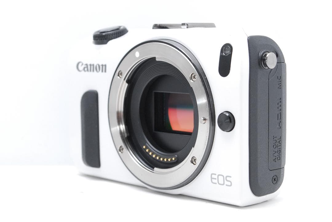 高性能ミラーレス　Canon EOS M　スマホ転送　小型軽量　持ち運びに最適