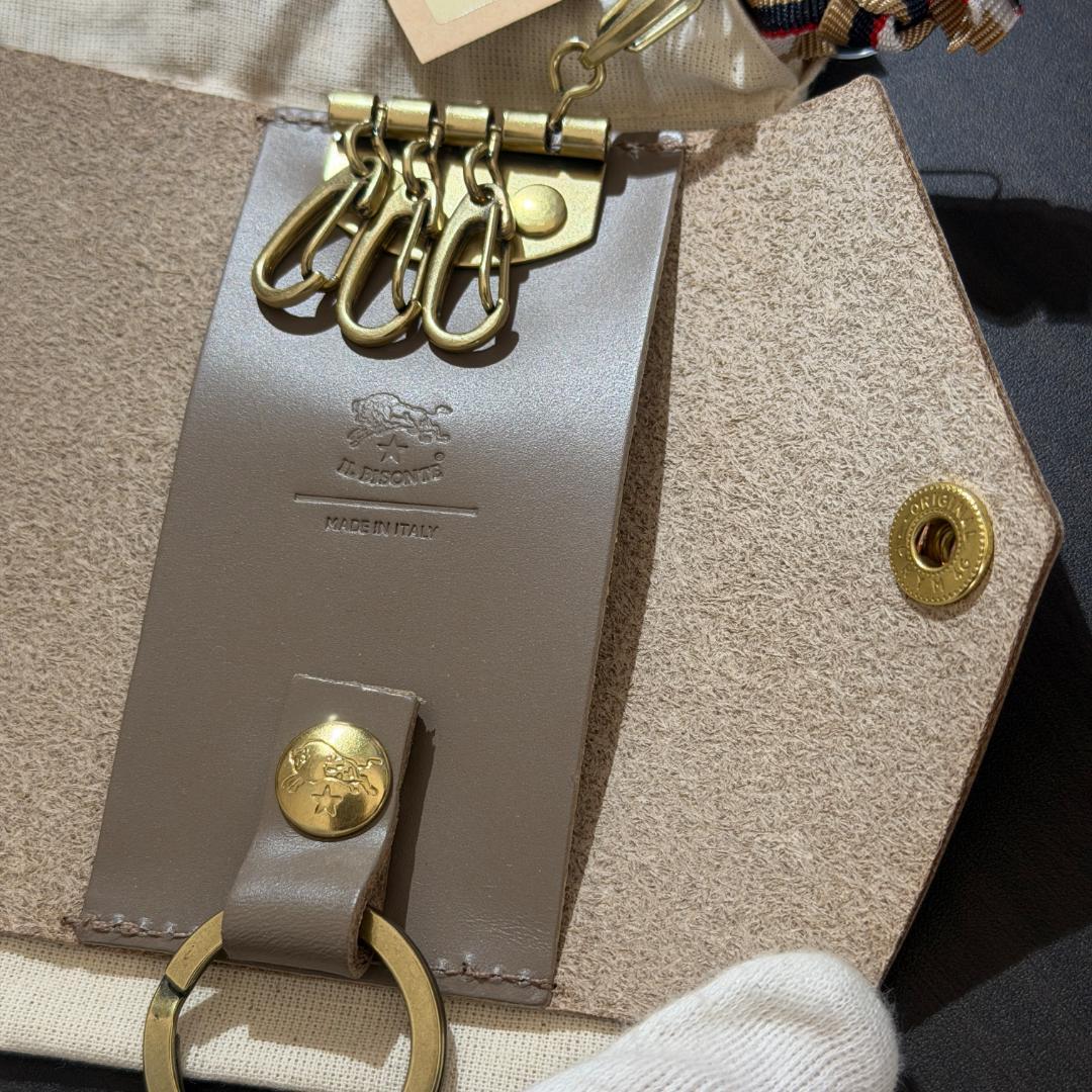 【新品未使用】イルビゾンテ キーケース グレー　ショッパーセット