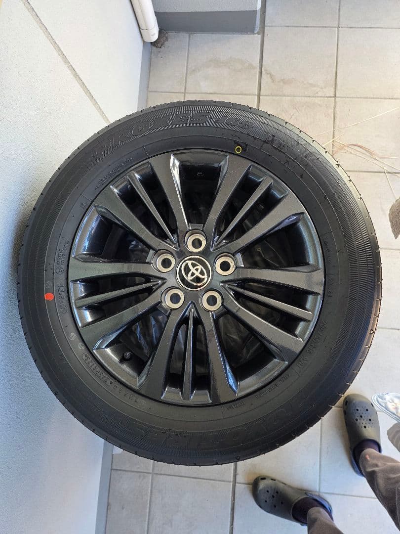 510 ヴォクシー90系 205/60R16 純正タイヤホイールセット