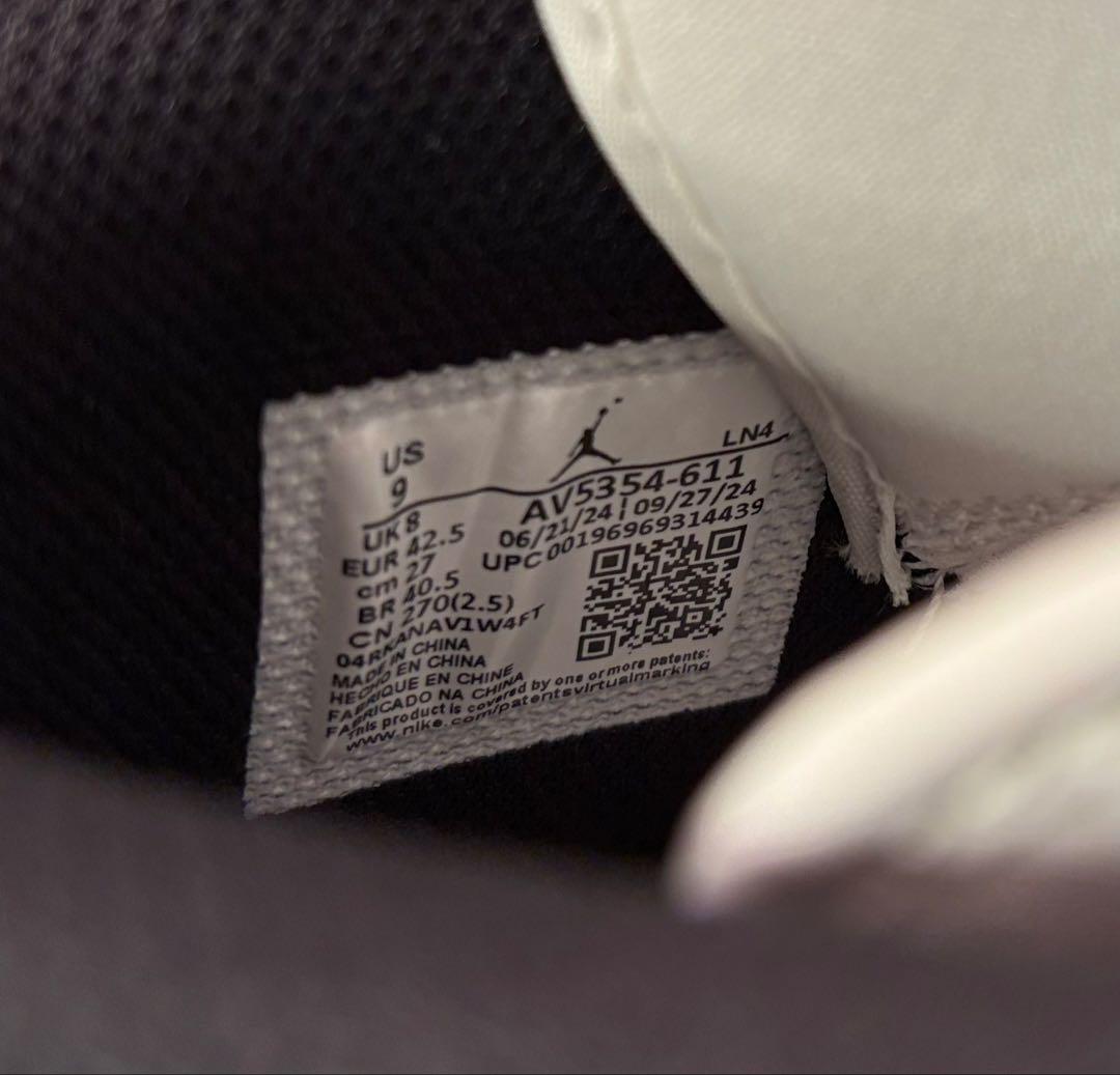 NIKE スパイク AJ1 シカゴ