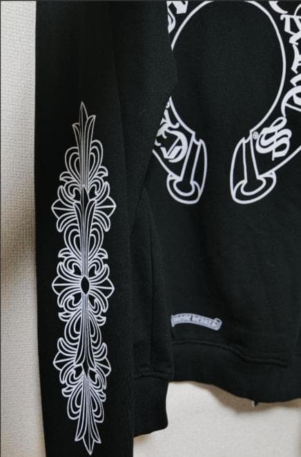 ブラックパーカー サイズM