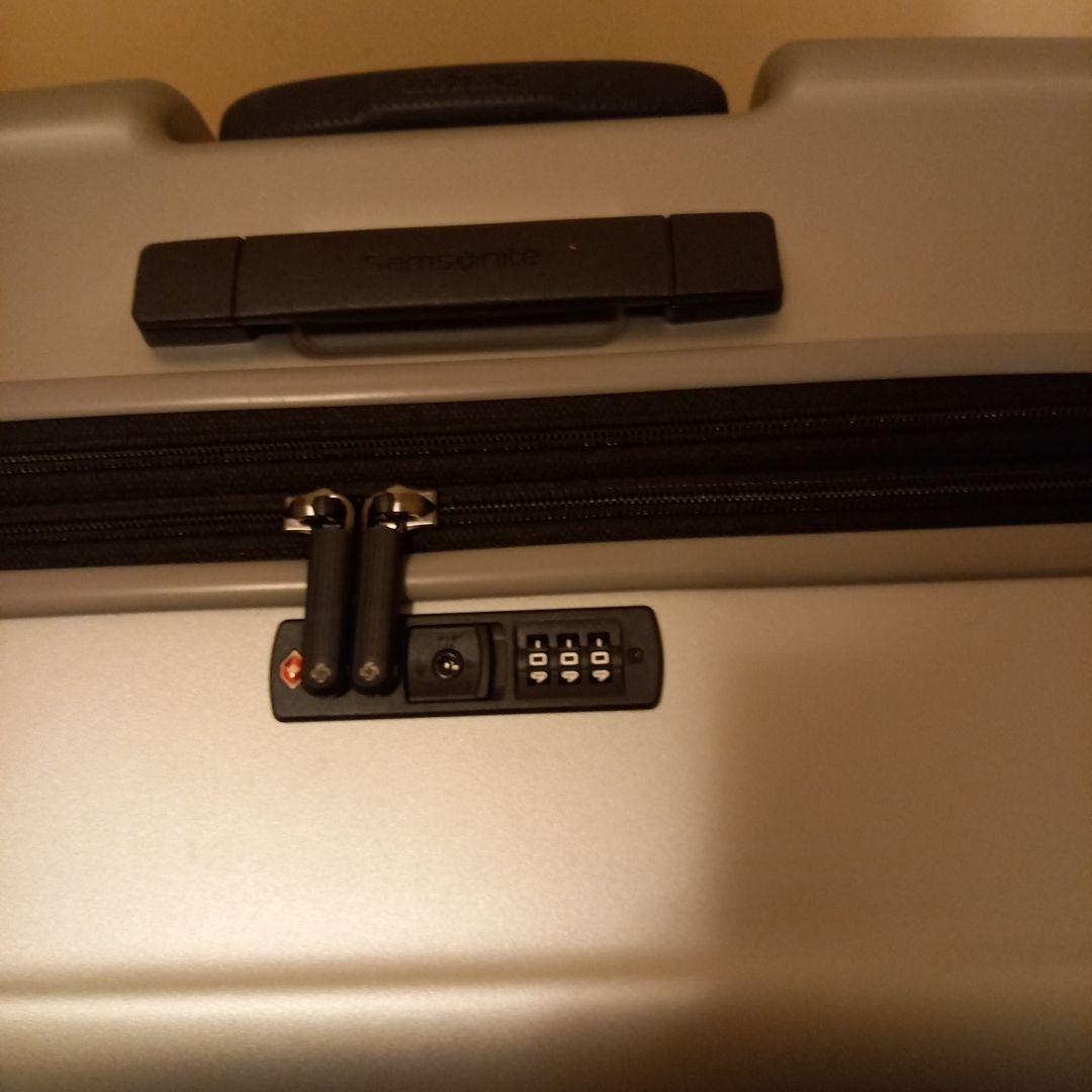 【未使用品】サムソナイト　エレメントスーツケース　27インチ　SAMSONITE
