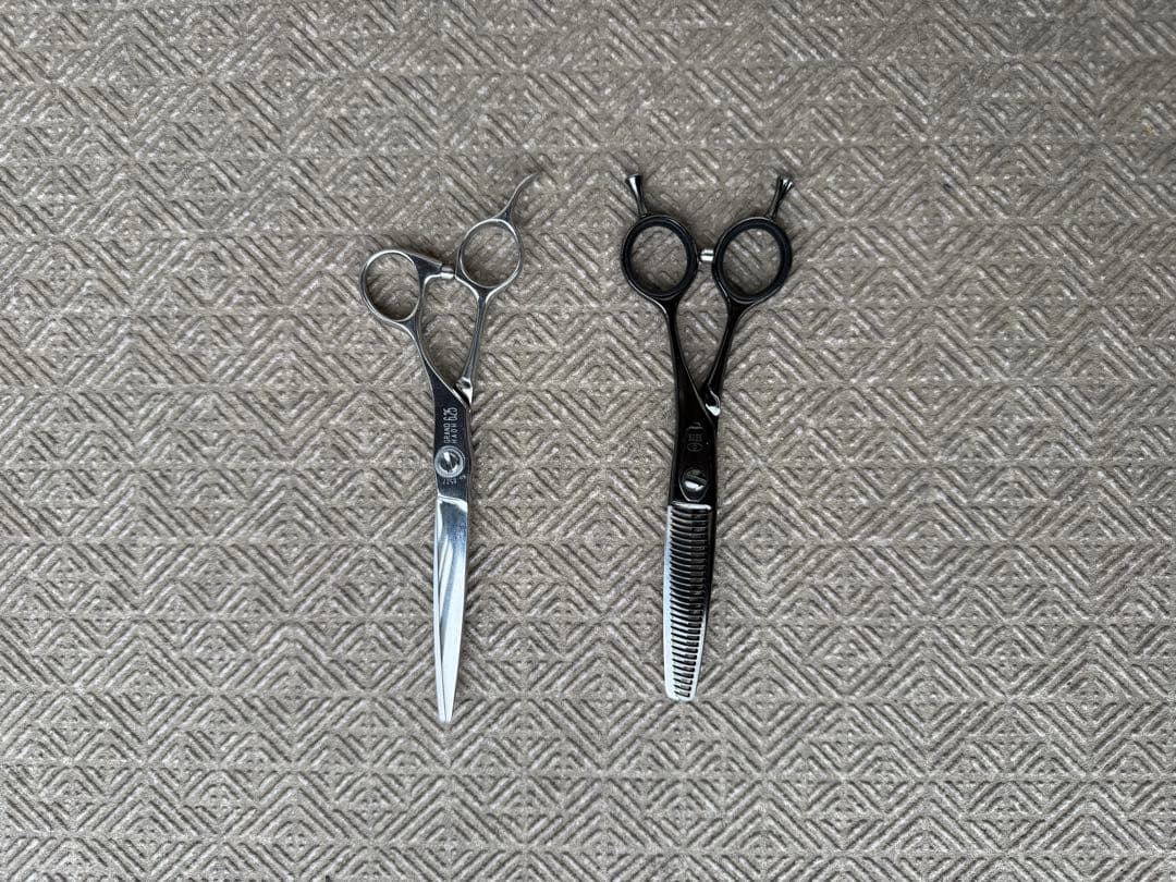 カットシザーとセニングシザーセット