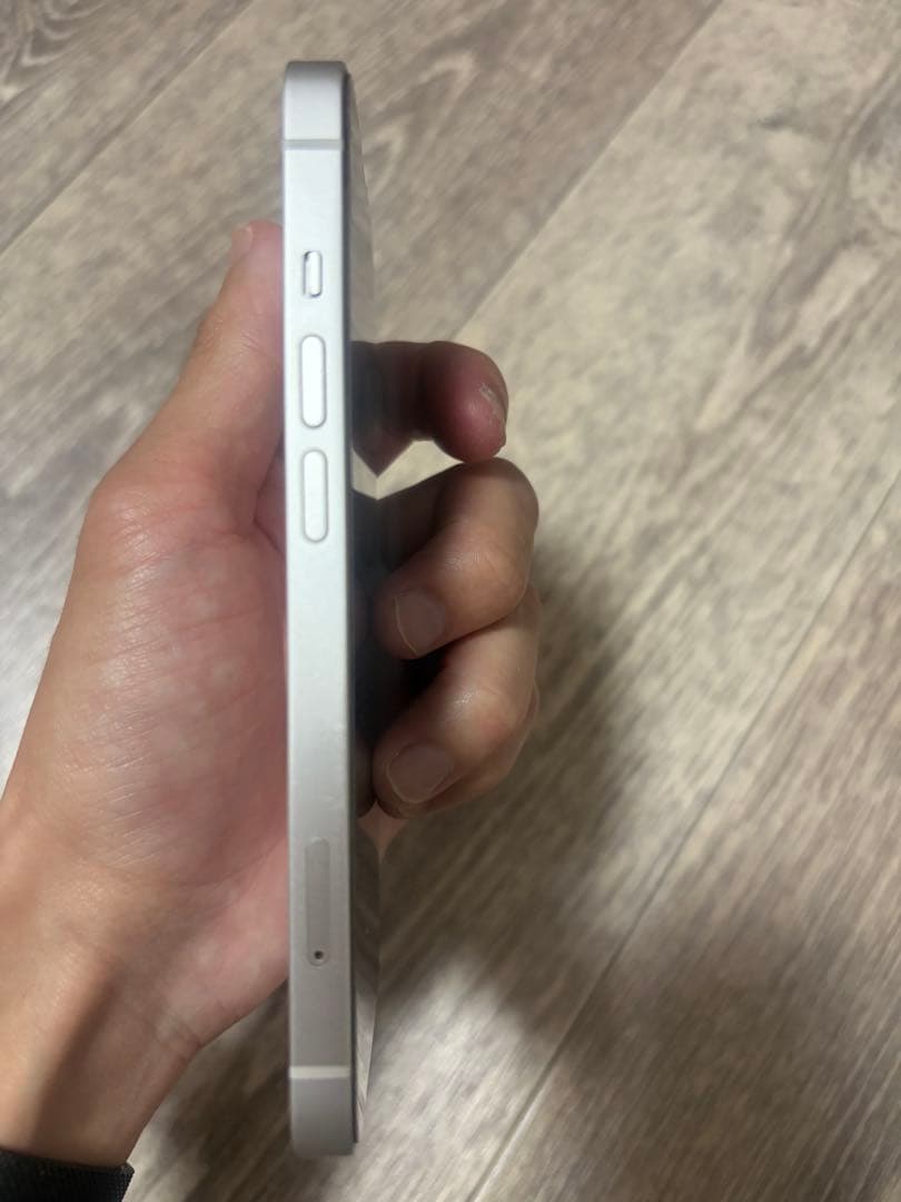 iPhone14 256GB スターライト