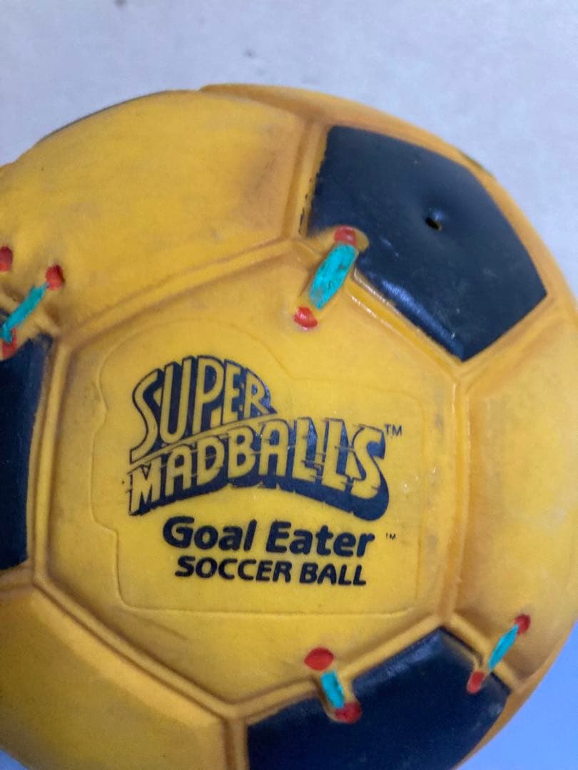 週末セール　スーパーマッドボール　サッカーボール　MADBALLS