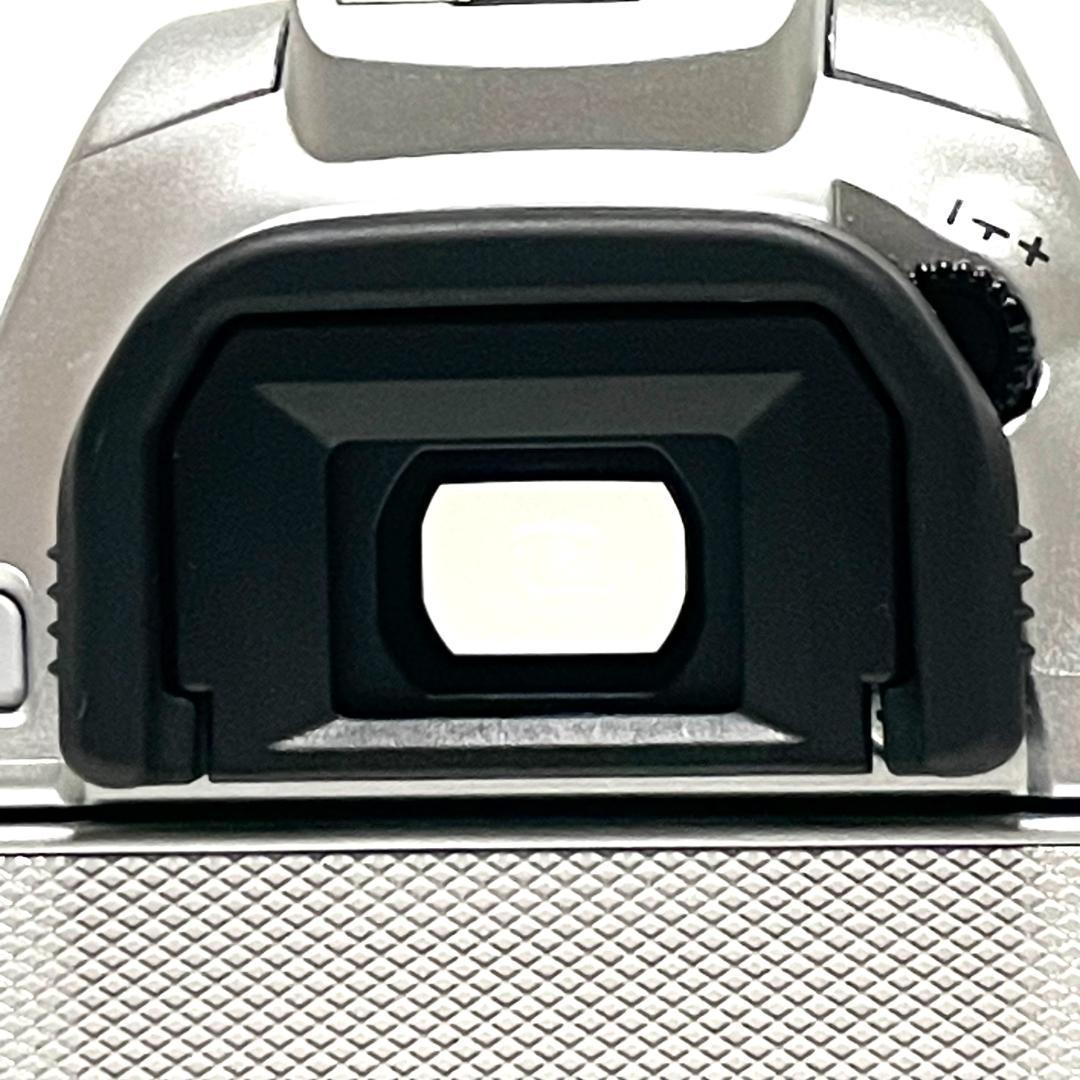 瞳AF✨ Canon EOSKiss X10 シルバー 標準レンズセット 軽量