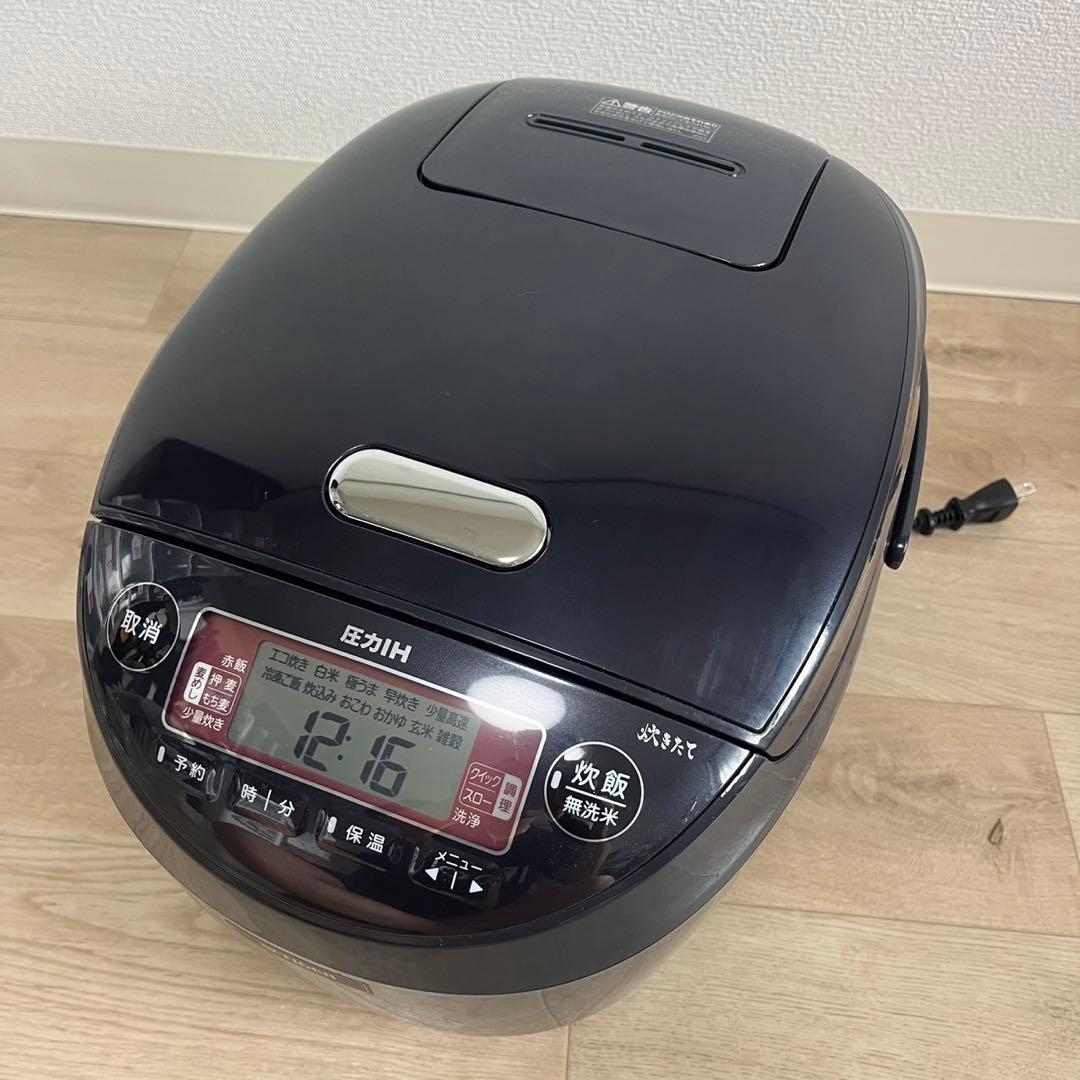 ★美品★TIGER 圧力IH炊飯器 ブラック　JPK-18SC