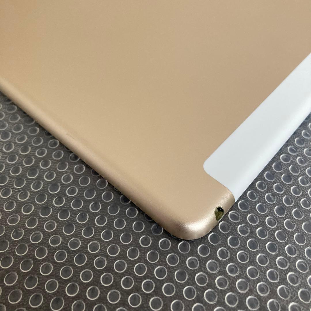 353【早い者勝ち】iPad Air2 第2世代 64GB ドコモ☆