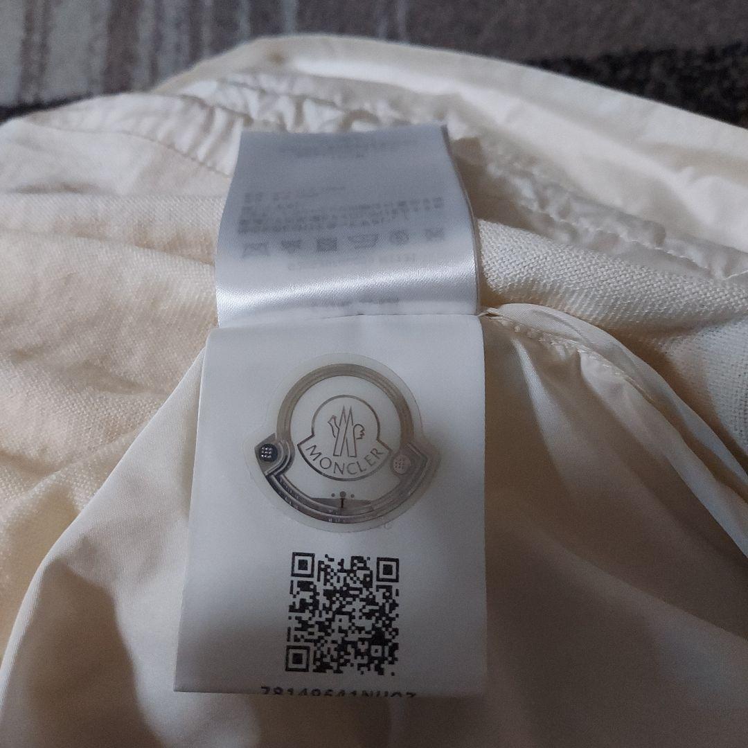 MONCLER モンクレール　切り返しバックナイロンセーター