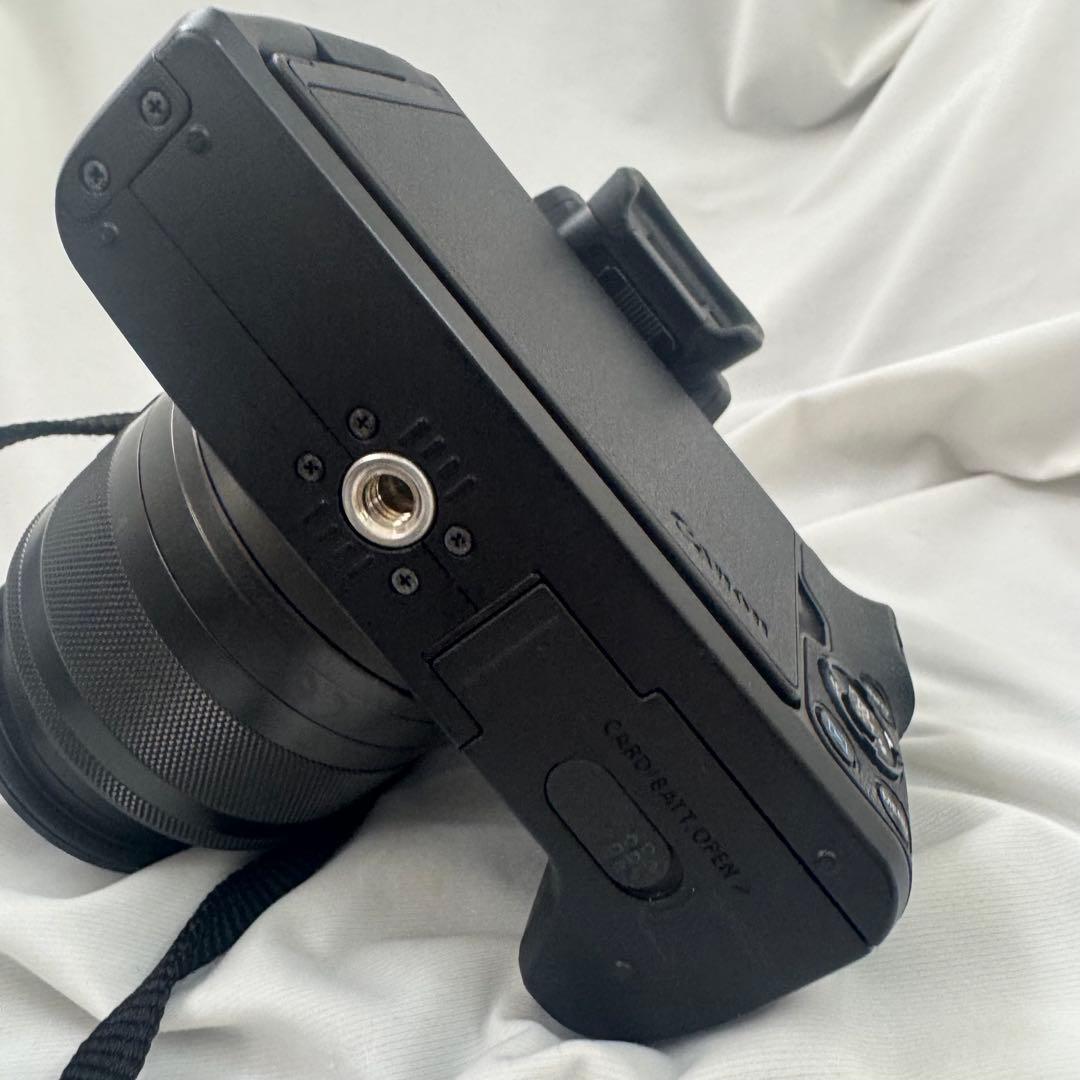 Canon EOS Kiss M 15-45mm EFM55-200mm レンズ