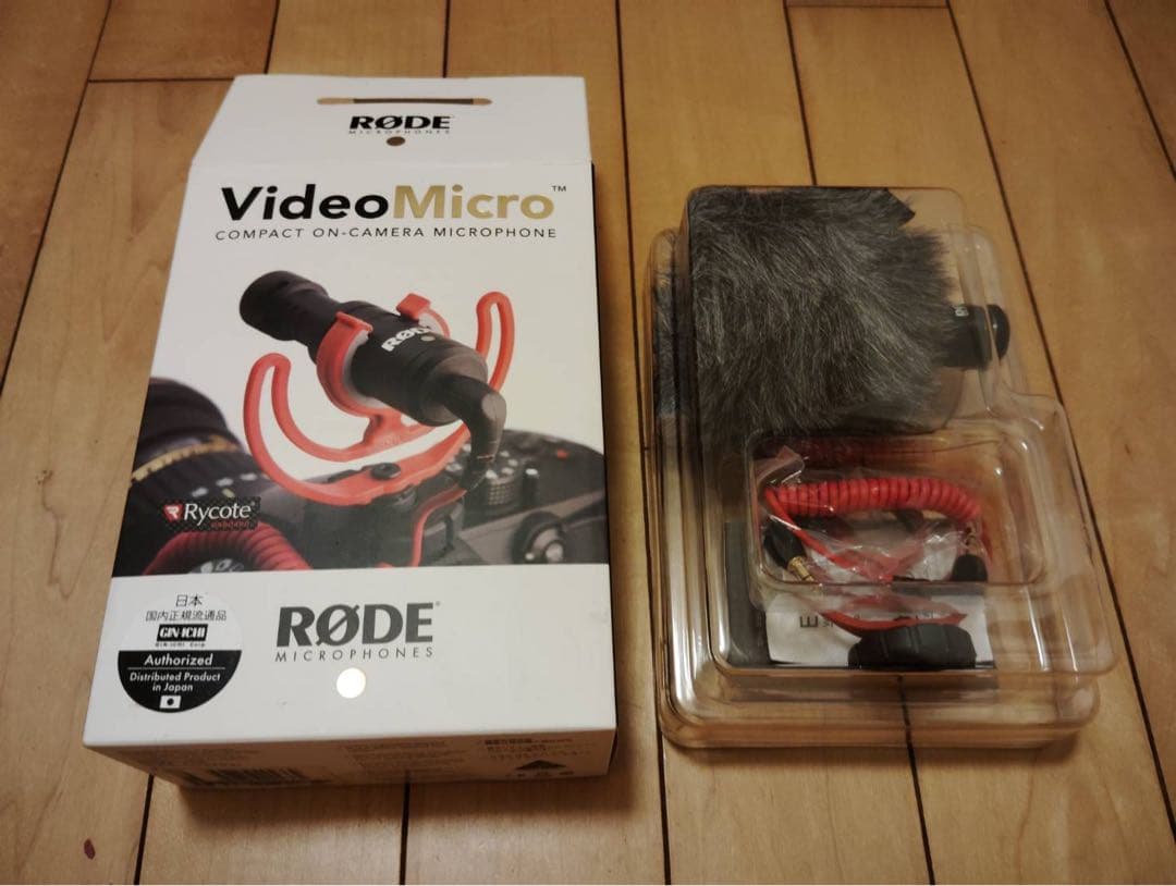 RØDE VideoMicro コンパクトマイクとビデオライト、バッテリー
