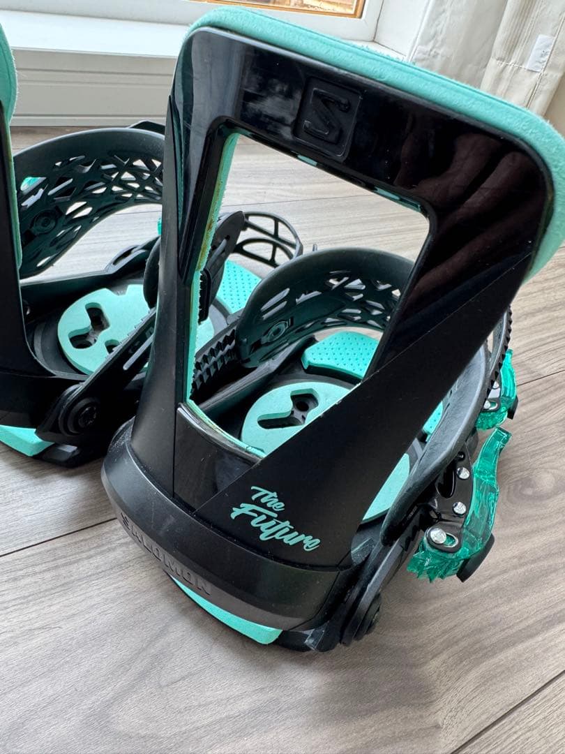 子供用　The Future スノーボードビンディング salomon