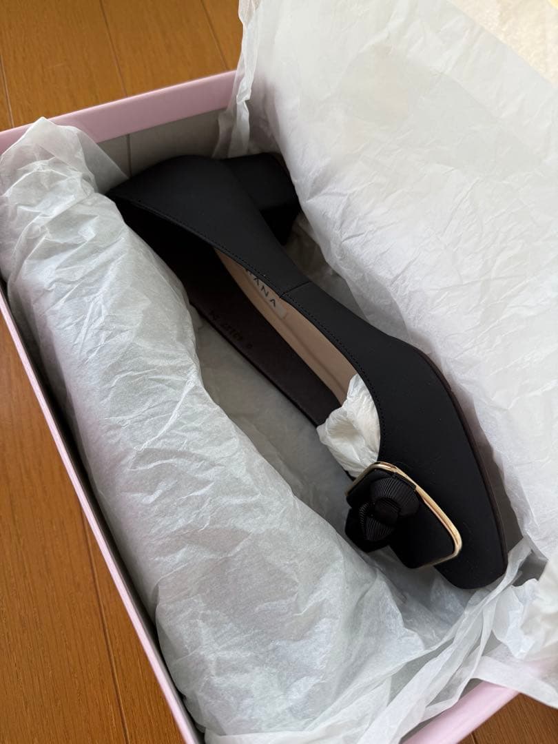 【新品・極美品】DIANA 黒 リボン付き ローヒールパンプス　箱あり
