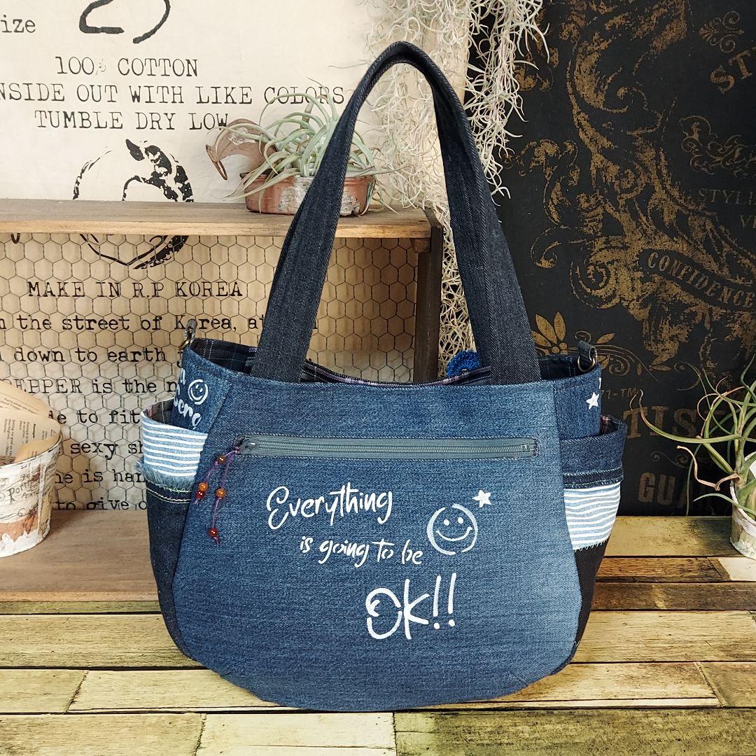 刺繍デニムバック　No.673　デニムリメイク　スマイリー　刺繍バック