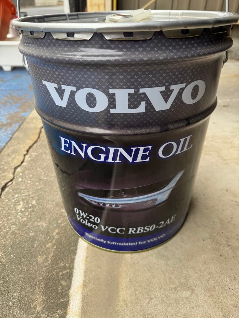 VOLVO エンジンオイル 0W-20