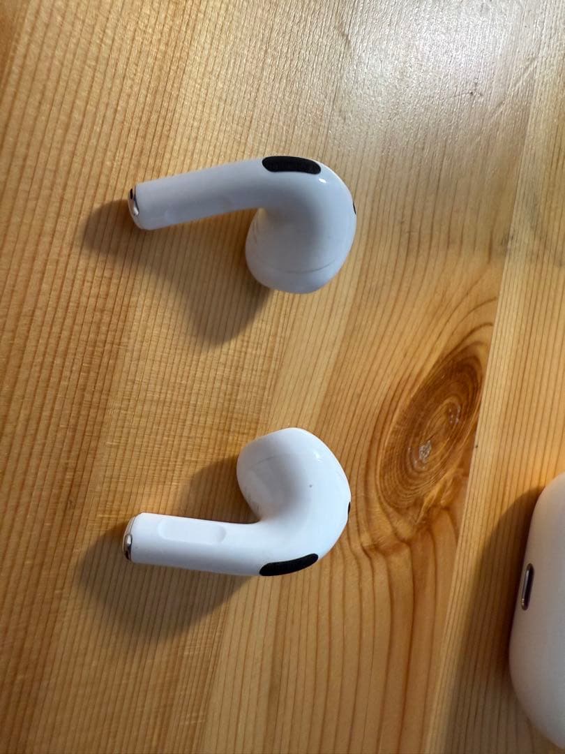 AirPods 第三世代Lightning Charging Case付き