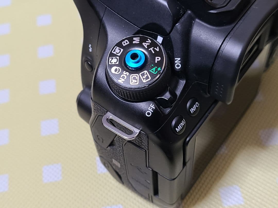 Canon EOS 80D デジタル一眼レフカメラ 少し訳あり