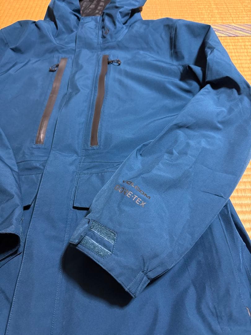 ボルコム GORE-TEXスノーボードジャケット Msize