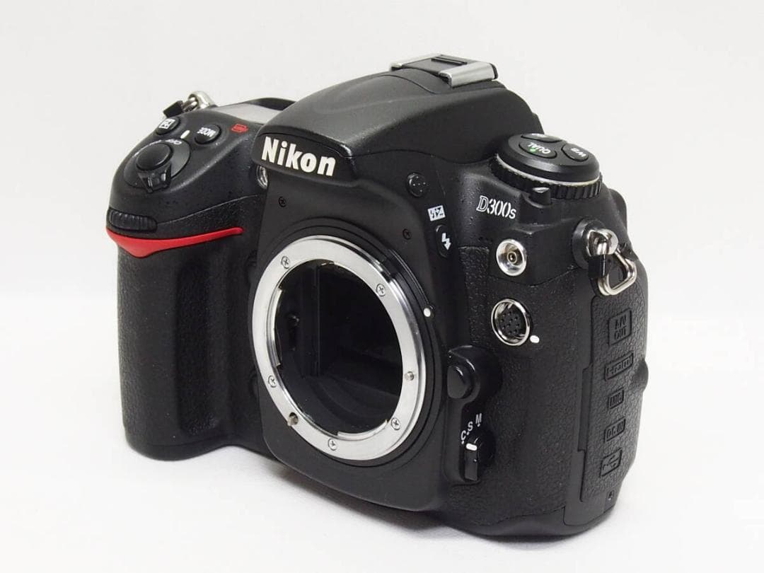 ■美品■ ニコン Nikon D300s ボディ 《 動作光学良好 》