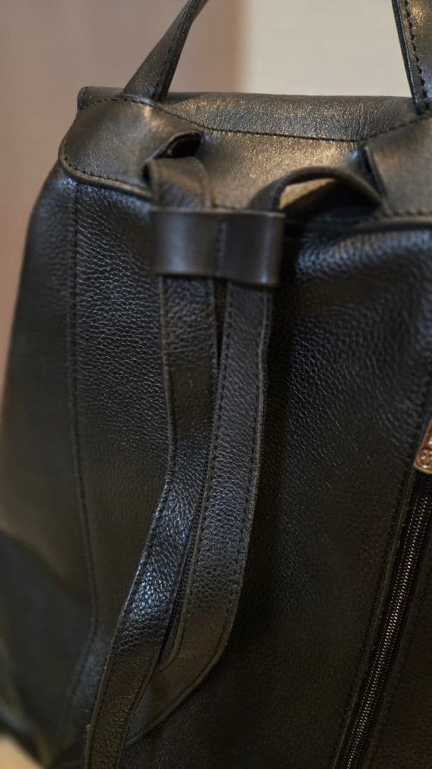 LONGCHAMP ブラックレザー リュック