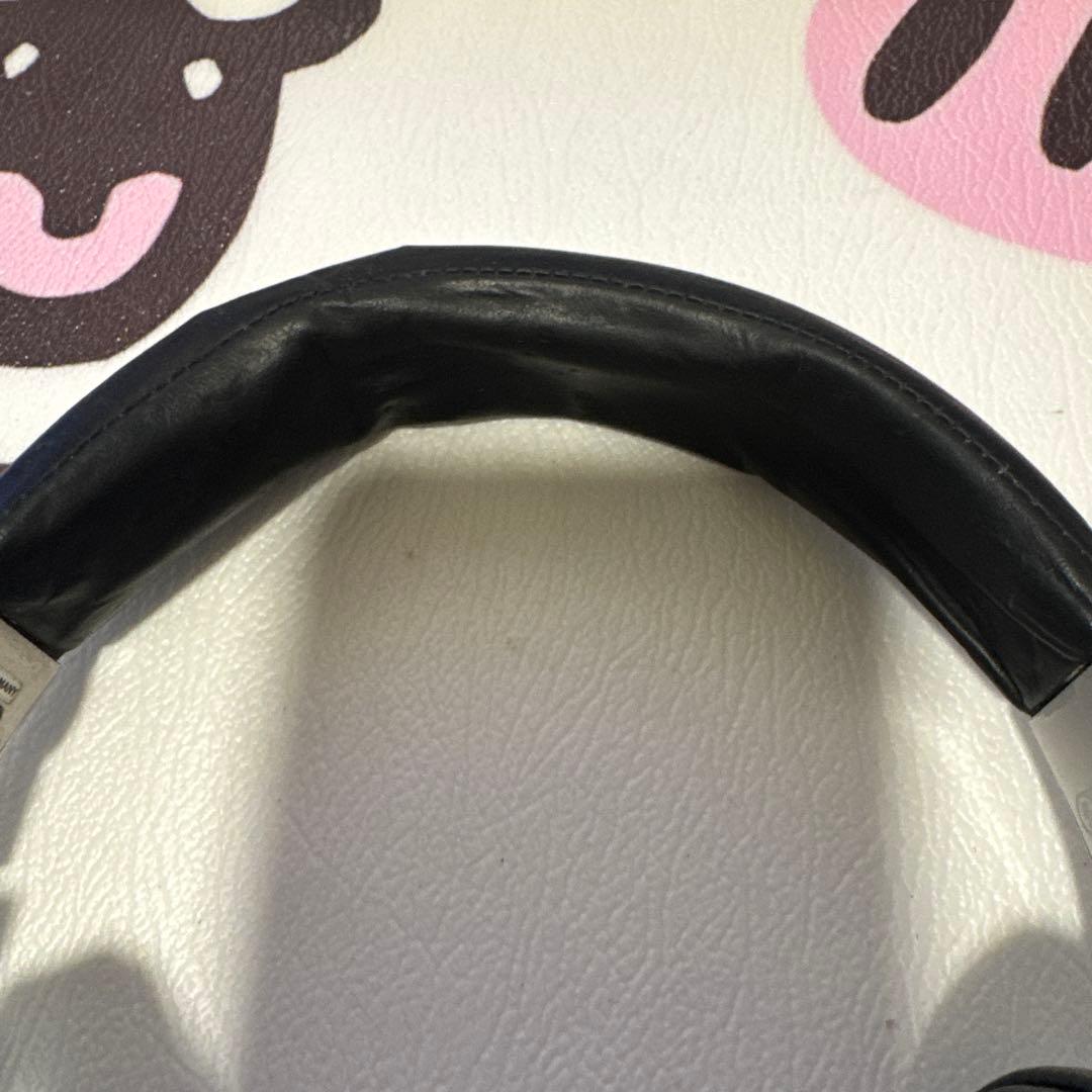 ULTRASONE ブラック オーバーイヤーヘッドホン