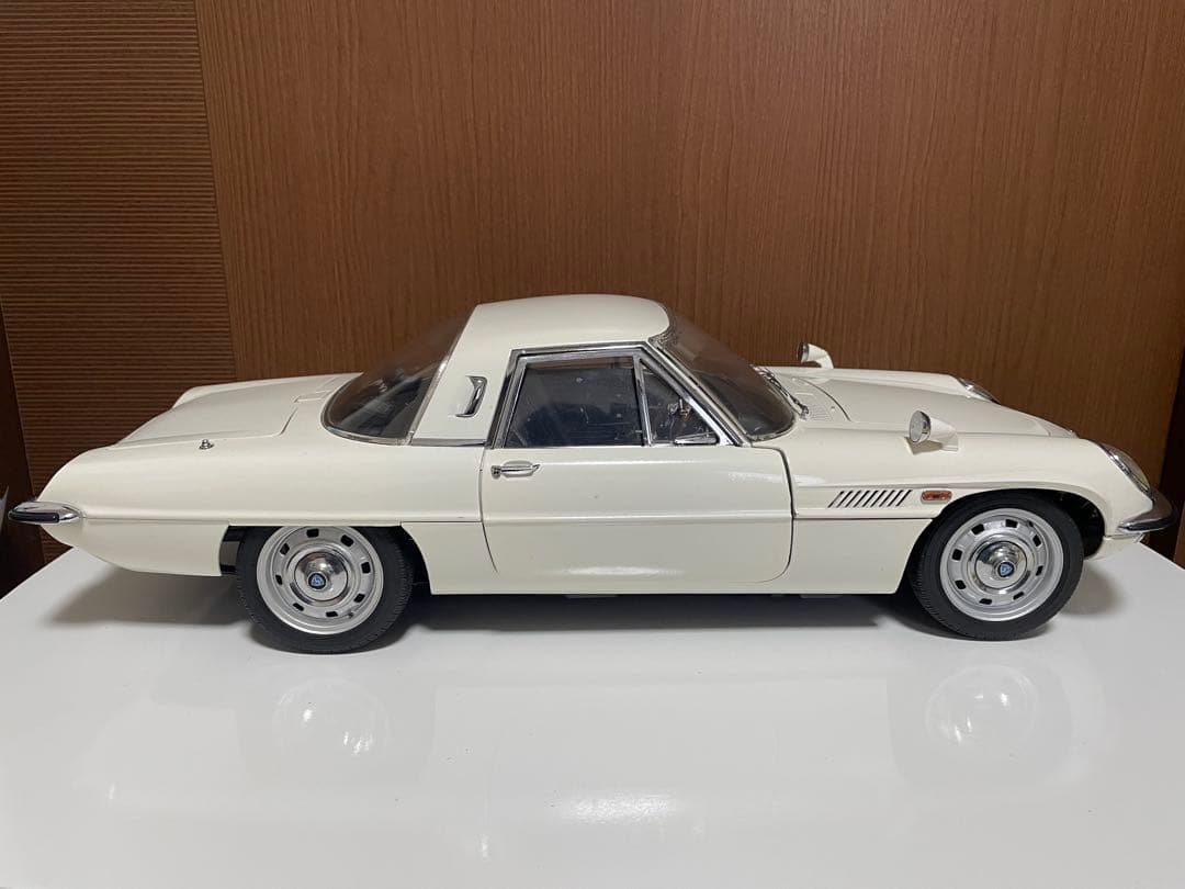 す*ん様 デアゴスティーニ マツダ コスモスポーツ 完成品 エンブレム付