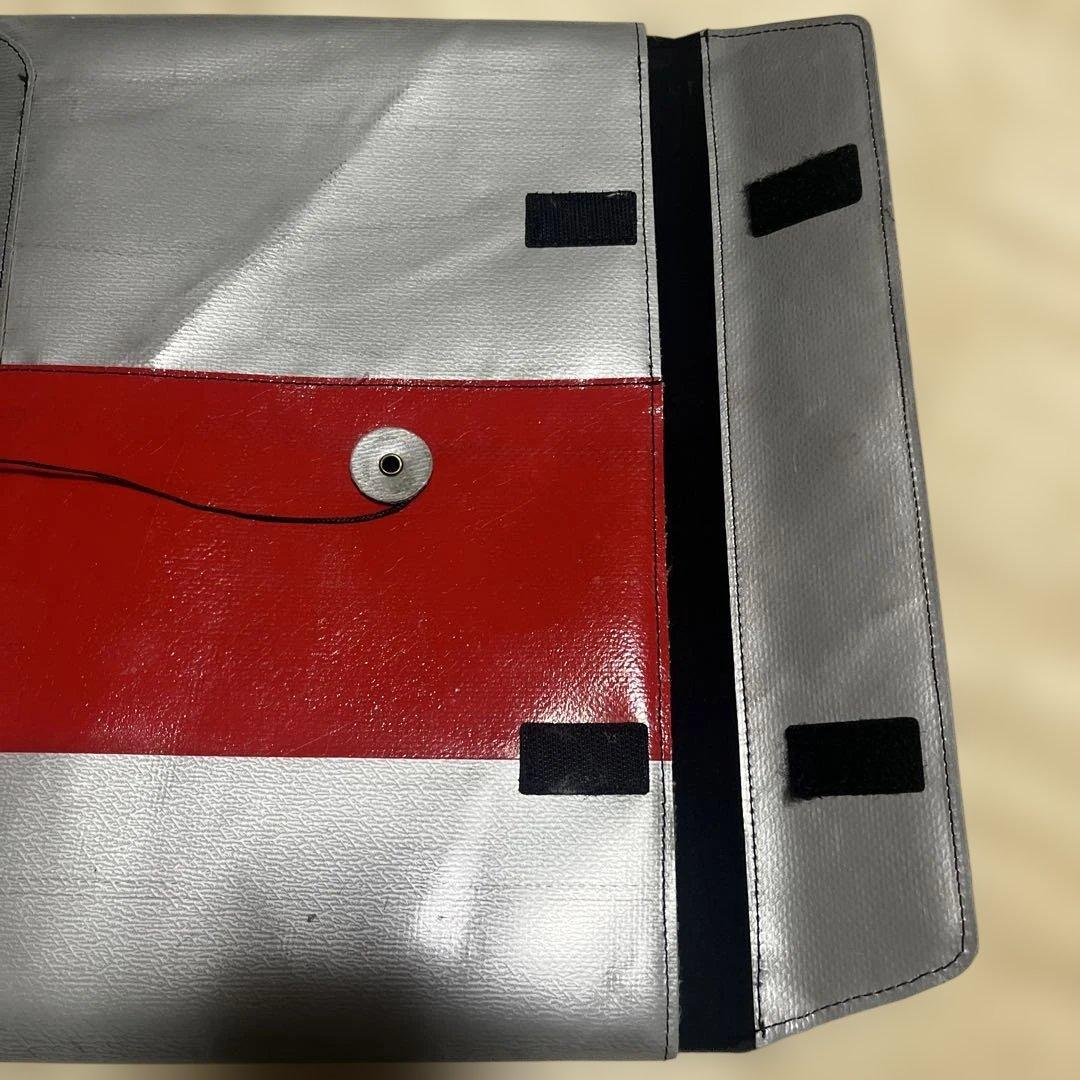 Freitag パソコンケース　12/13インチ用　フライターグ