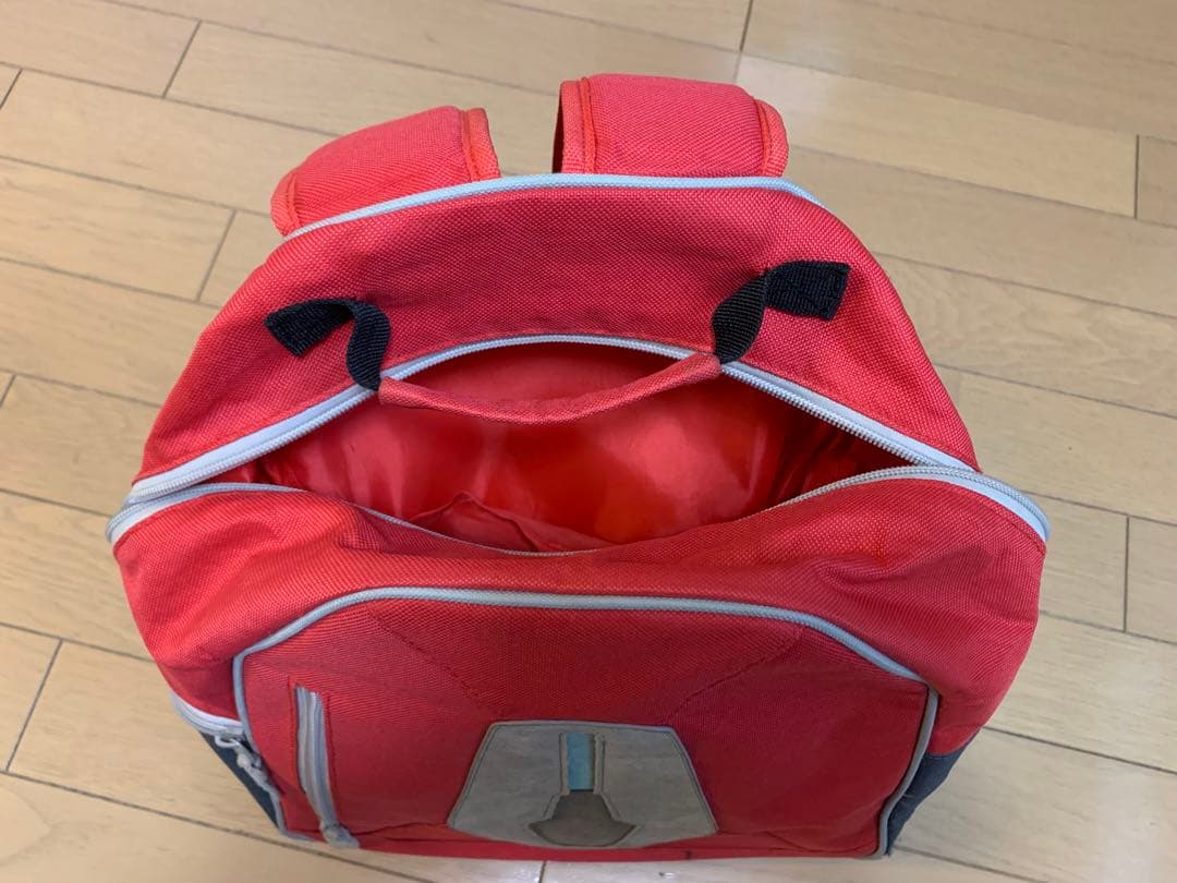 アニメ「SSSSグリッドマン」赤 リュック