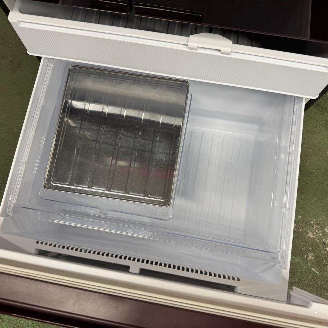 277 送料設置無料　SHARP　自動製氷機能付き大型冷蔵庫　ガラスデザイン