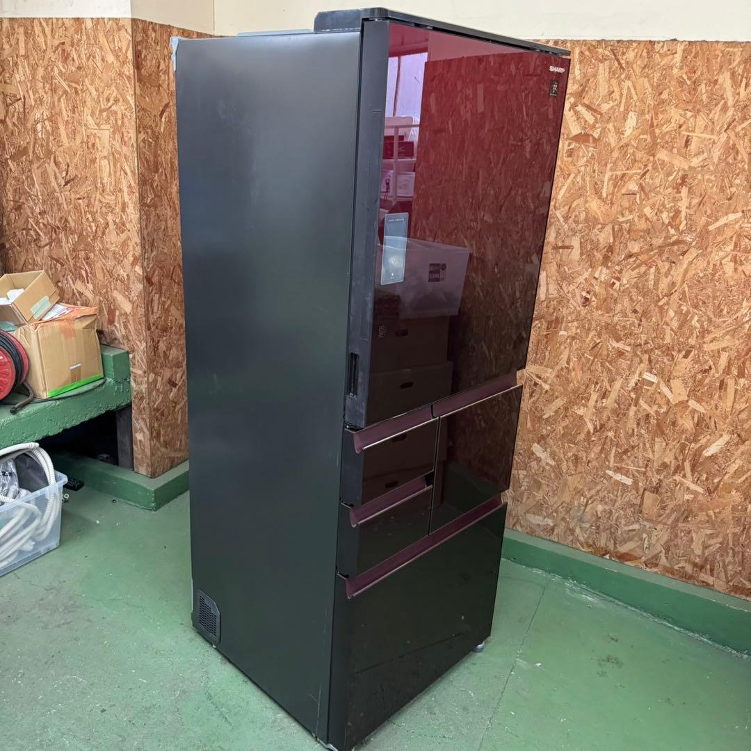 277 送料設置無料　SHARP　自動製氷機能付き大型冷蔵庫　ガラスデザイン