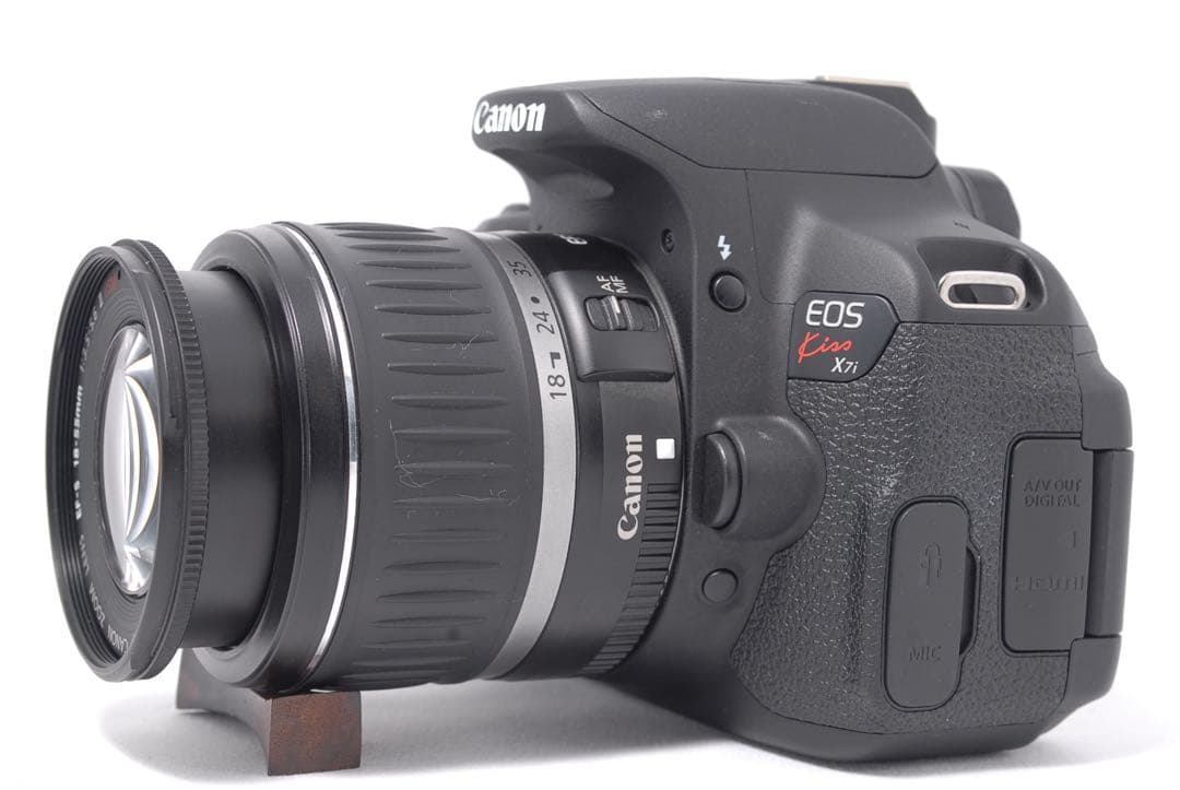 新品級✨ショット数1600回！Canon Kiss X7i スマホ転送もOK♪