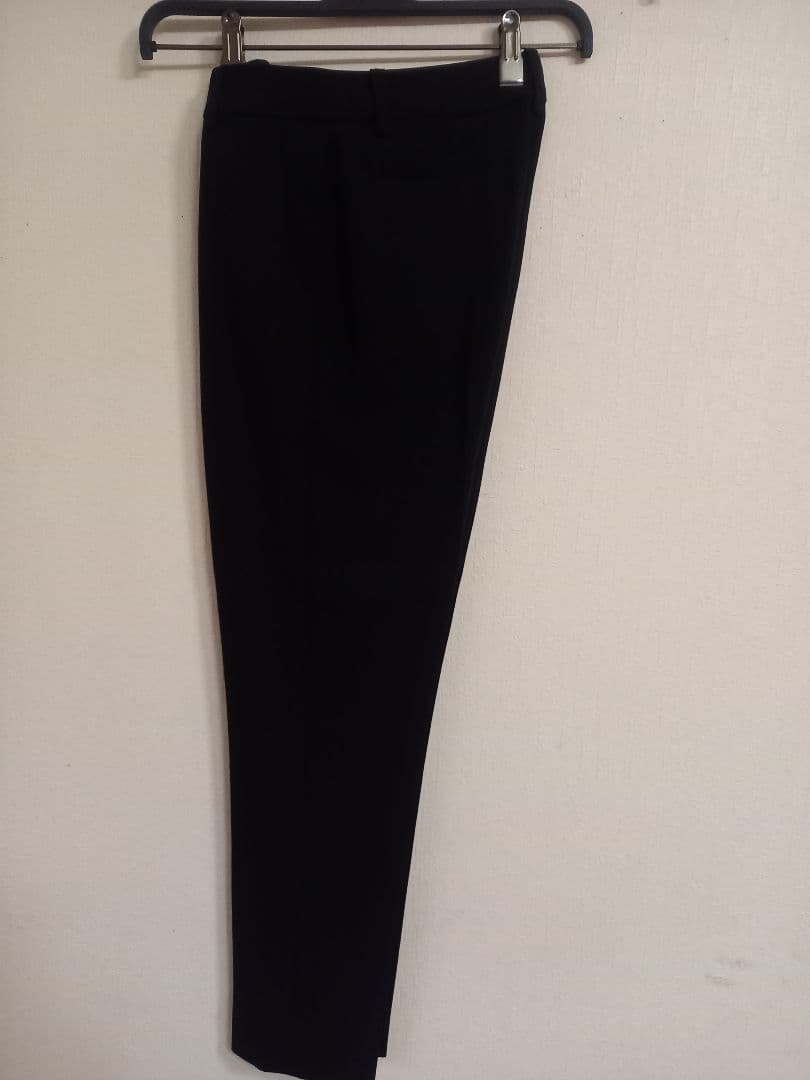 美品　NATURAL BEAUTY BASIC ノーカラースーツ S　黒ブラック