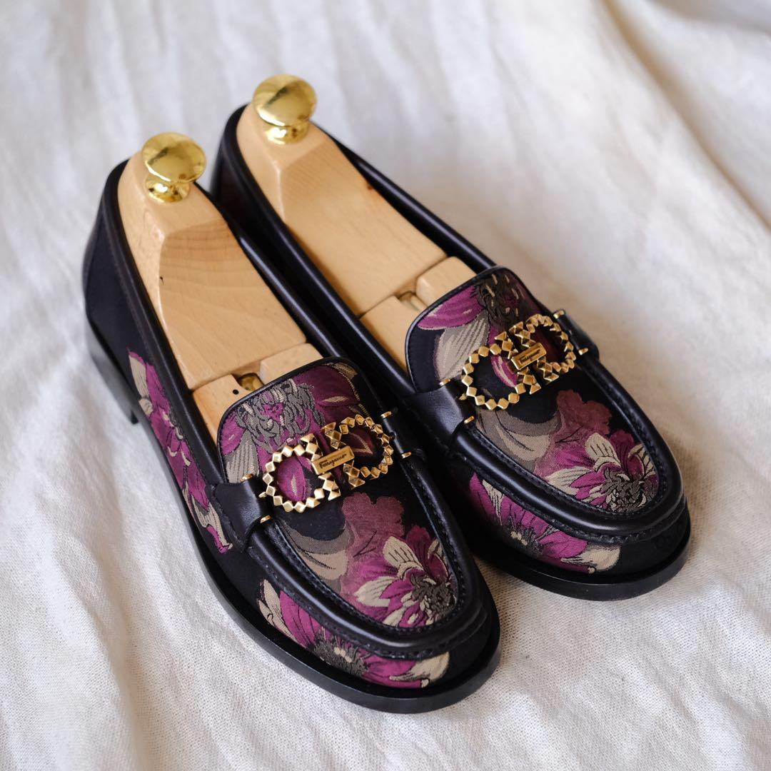 極美品SalvatoreFerragamoフローラルジオガンチーニROLO45D