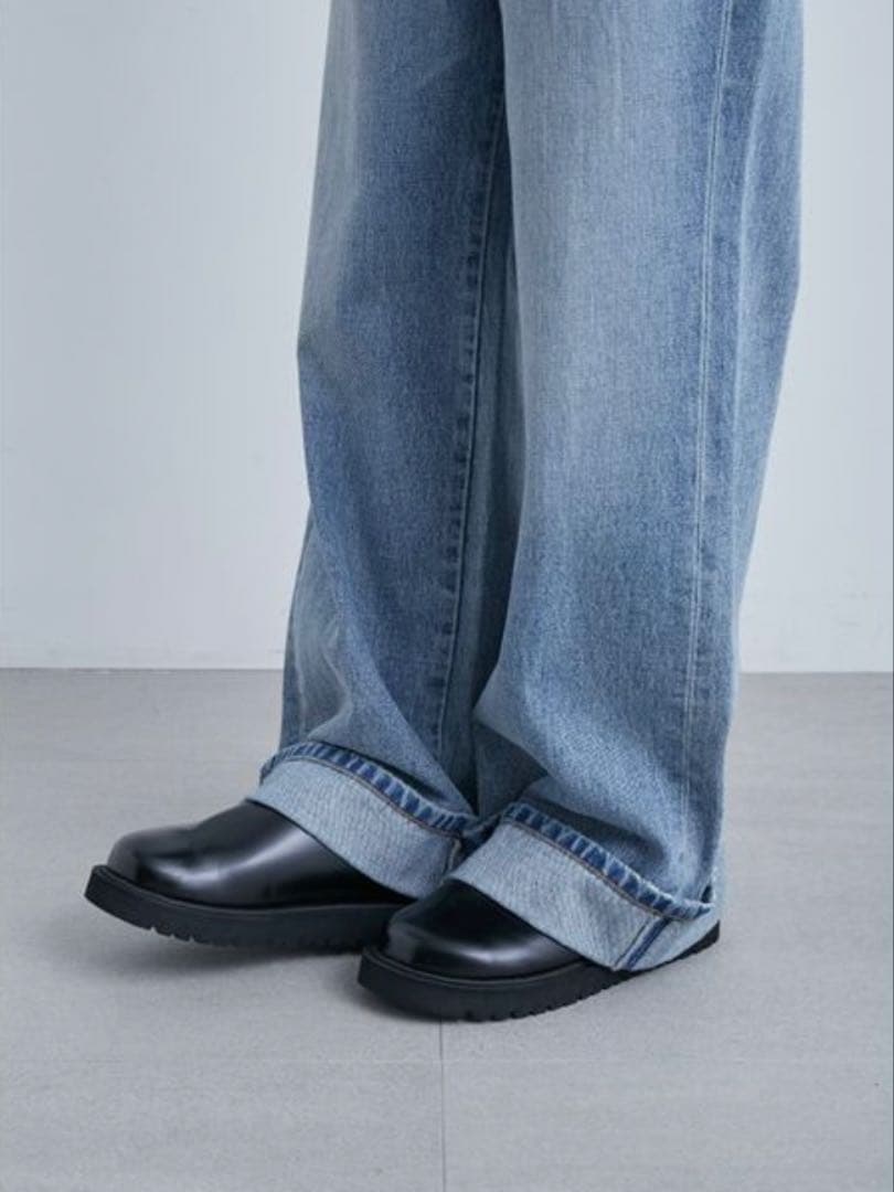 MIESROHE/ミースロエ 裾折り返しストレート美脚デニム